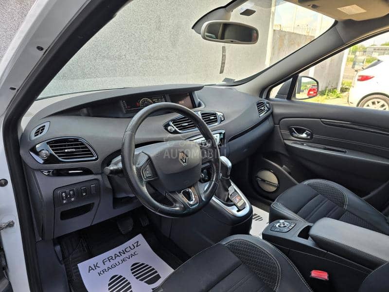 Renault Scenic 1.5 DCi