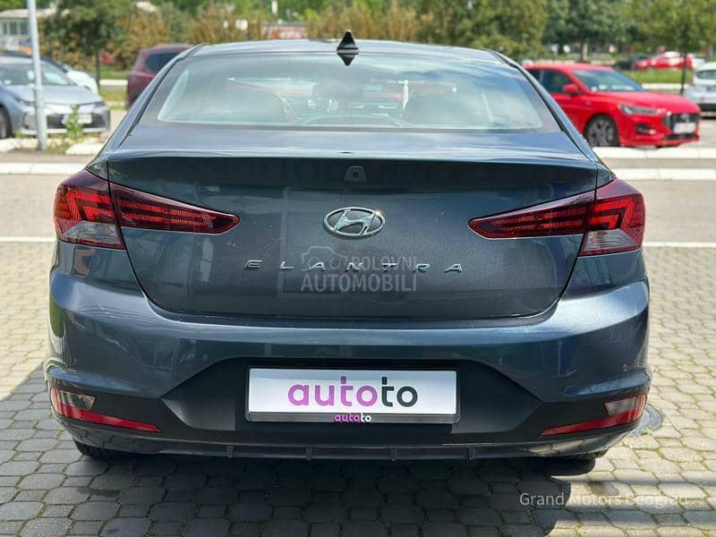 Hyundai Elantra 1.6 MPI A/T