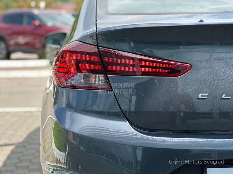 Hyundai Elantra 1.6 MPI A/T