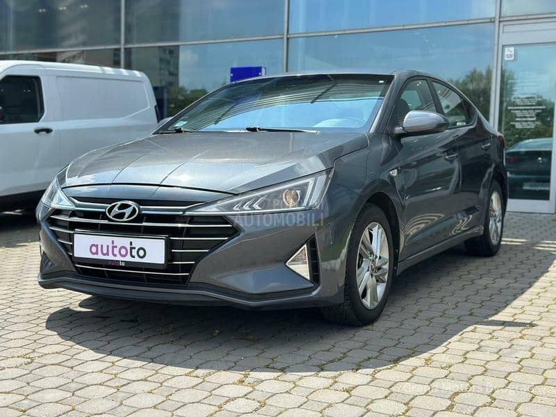 Hyundai Elantra 1.6 MPI A/T