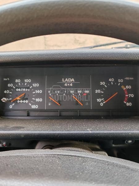 Lada Niva 