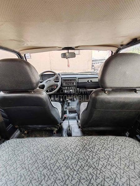 Lada Niva 