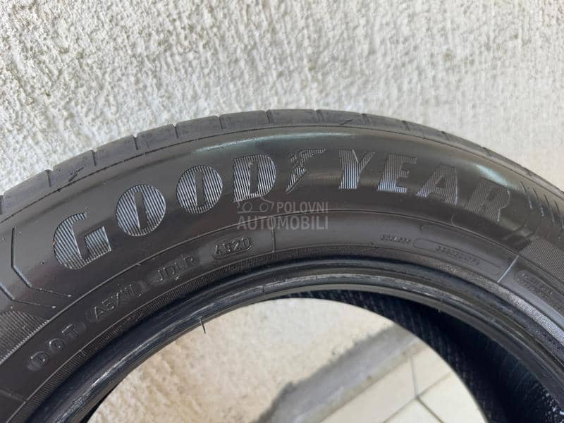 Goodyear 205/60 R16 Letnja