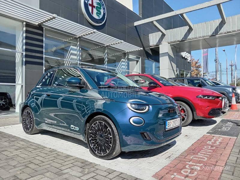 Fiat 500e La Prima