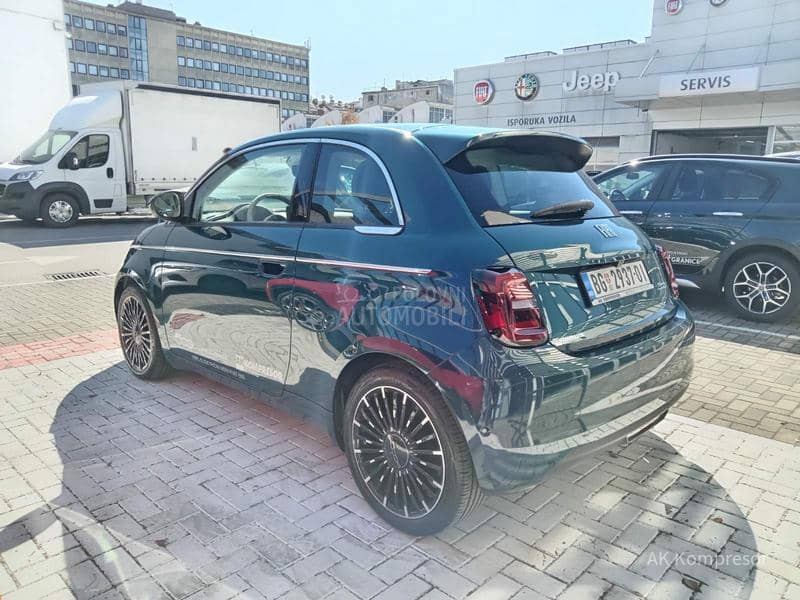 Fiat 500e La Prima