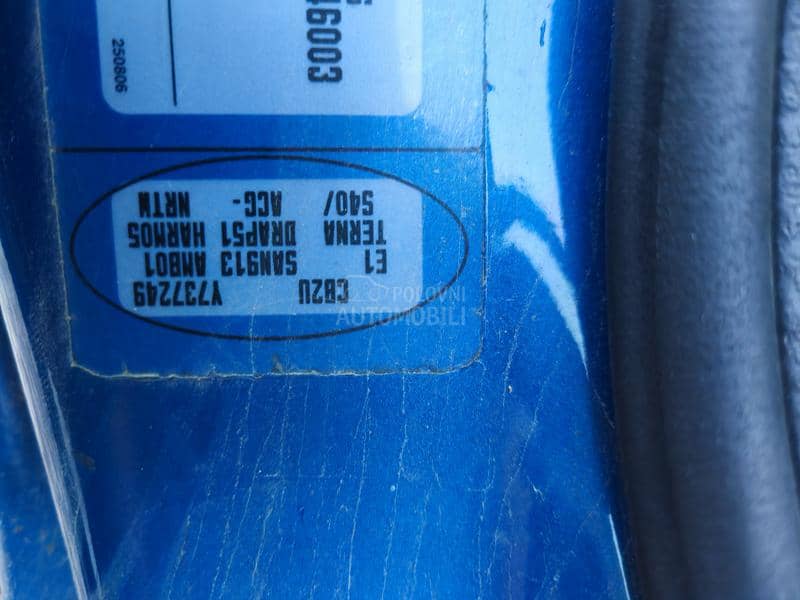 Renault Clio 2000. god. -  kompletan auto u delovima