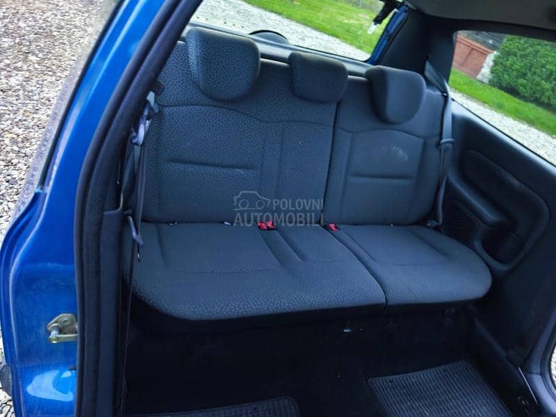 Renault Clio 2000. god. -  kompletan auto u delovima