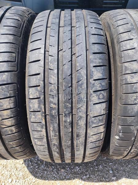 Vredestein 195/40 R17 Letnja