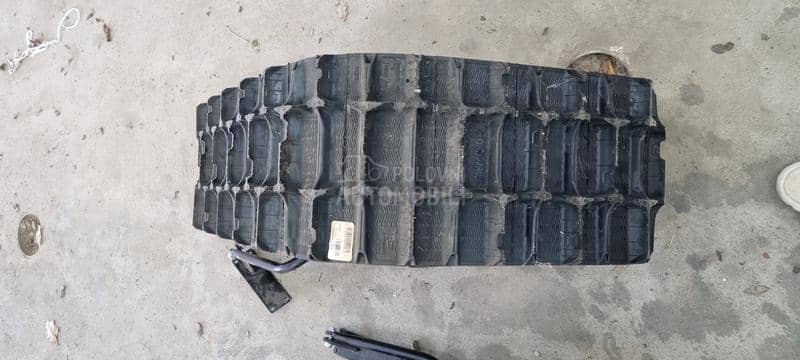 NOVE CASMO ATV T4S GUSENICE
