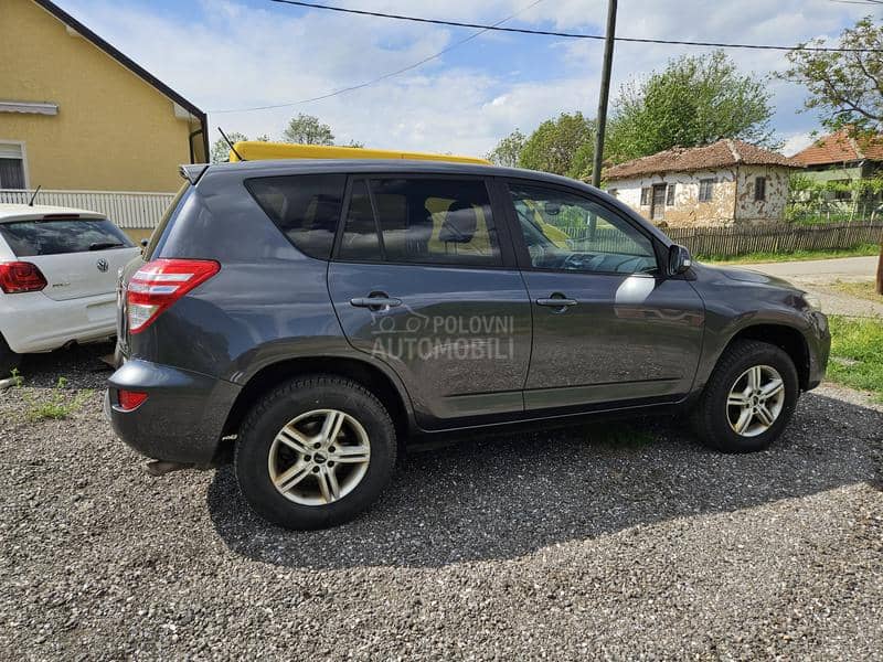Toyota RAV 4 2.0 4x4