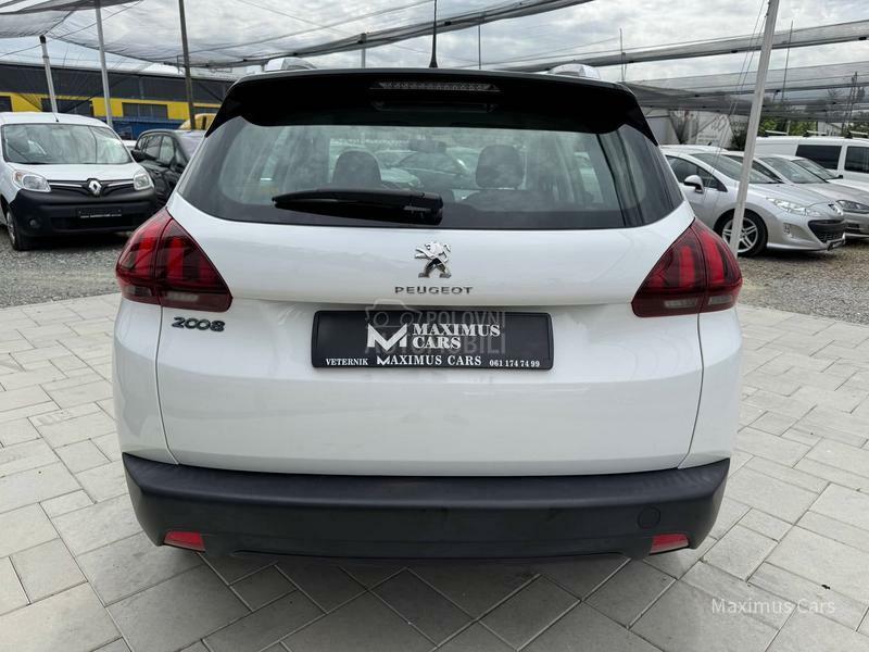 Peugeot 2008 1.2b