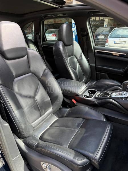 Porsche Cayenne CHRONO BLACK 958