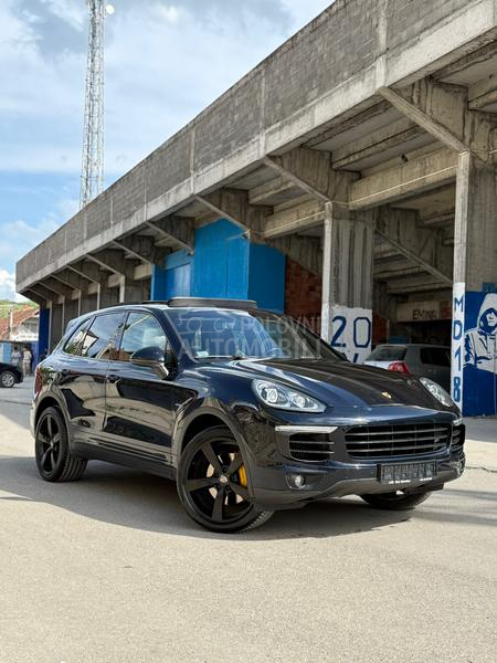 Porsche Cayenne CHRONO BLACK 958