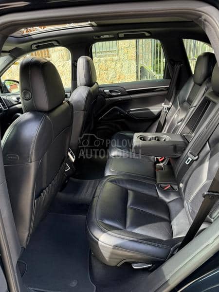 Porsche Cayenne CHRONO BLACK 958