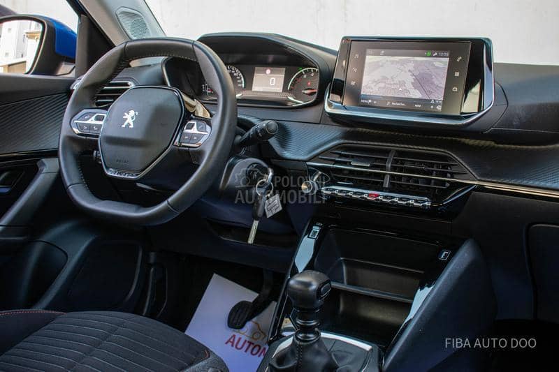 Peugeot 2008 1.2PURE ALU LED