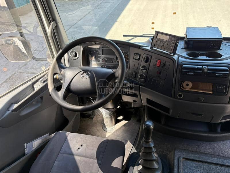 Mercedes Benz 818 hladnjaca