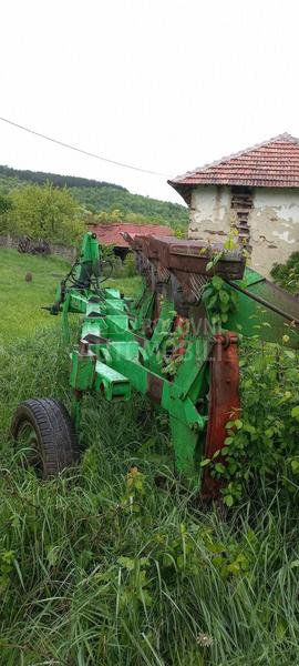 Claas 8000
