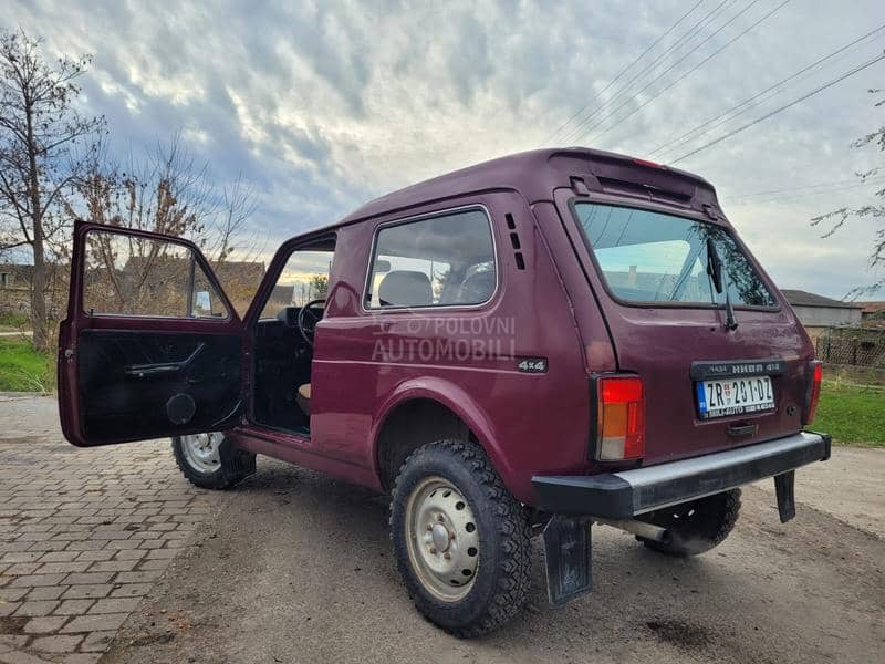 Lada Niva 