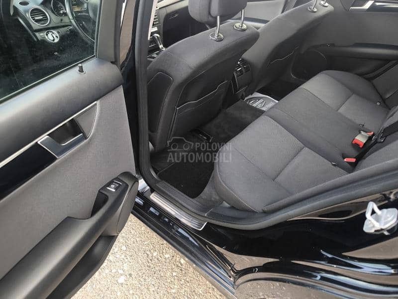 Mercedes Benz C 200 2.2 N.0.V
