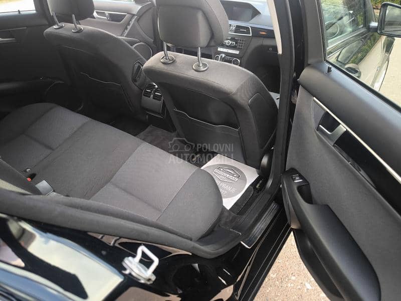 Mercedes Benz C 200 2.2 N.0.V