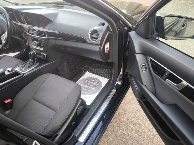 Mercedes Benz C 200 2.2 N.0.V