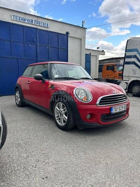 MINI Cooper 