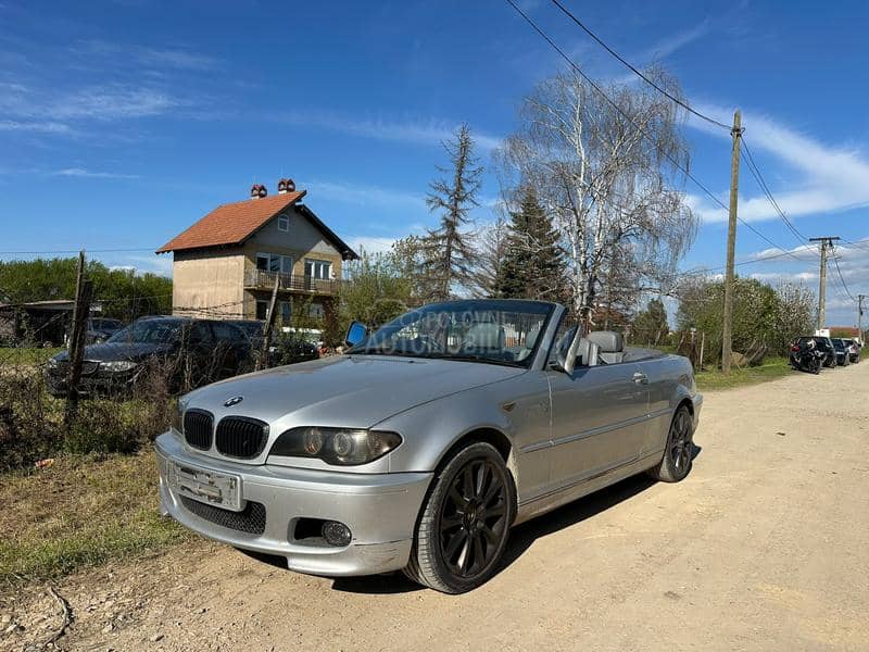 BMW 318 Cabrio 2003. god. -  kompletan auto u delovima