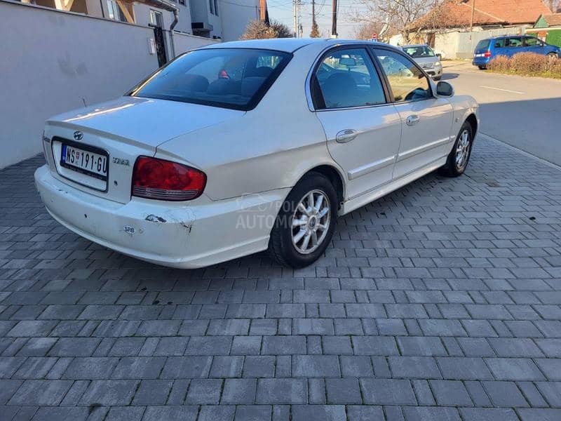 Hyundai Sonata 
