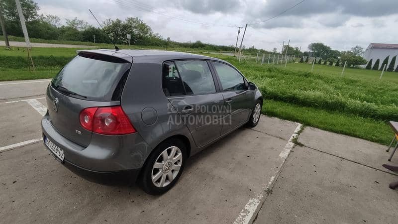 Volkswagen Golf 5 