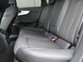 Audi A4 40TFSI S line AT