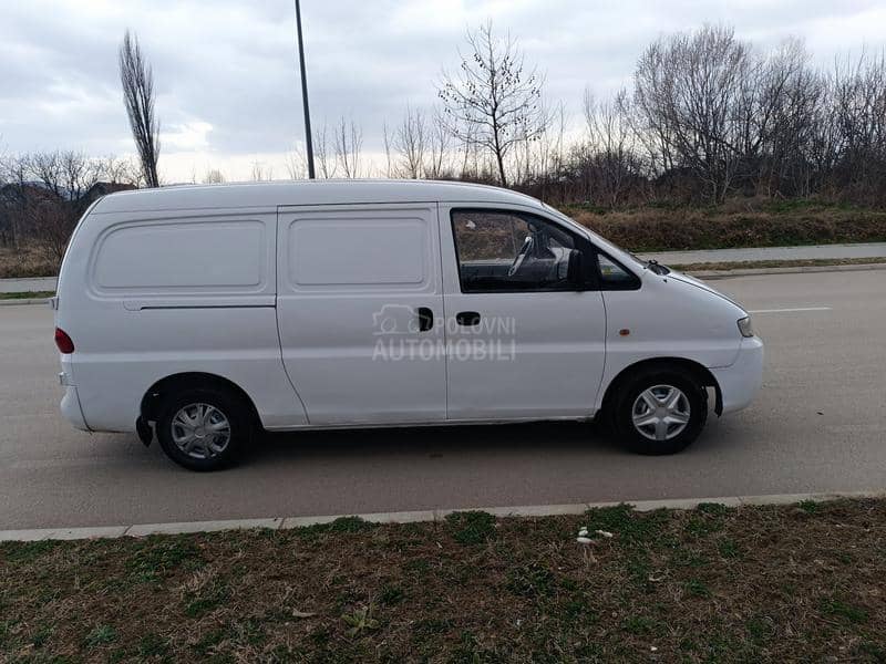 Hyundai H-1 2.5 crdi
