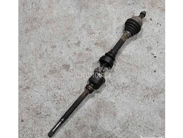 Poluosovina Desna 1.6 HDI za Citroen C4