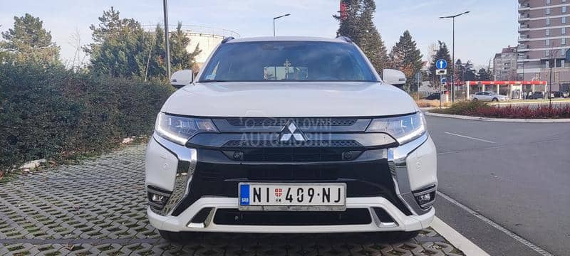 Mitsubishi Outlander PHEV