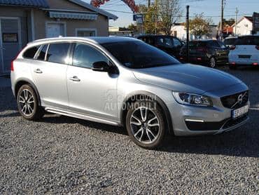 Volvo V60 Cross Country 2,4 AWD SUMMUM