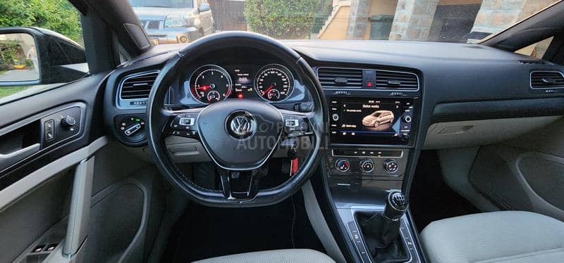 Volkswagen Golf 7 poovoljno