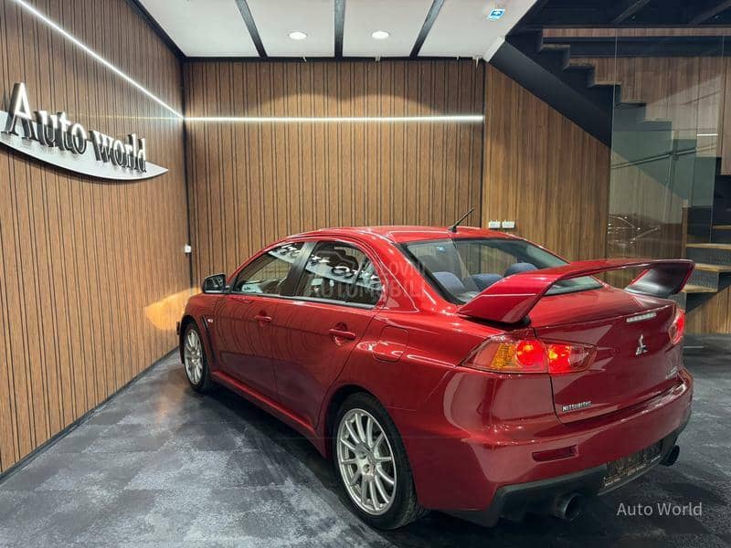 Mitsubishi Lancer EVOLUTION 2.0