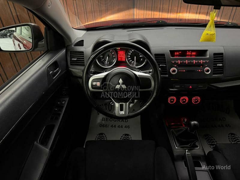 Mitsubishi Lancer EVOLUTION 2.0