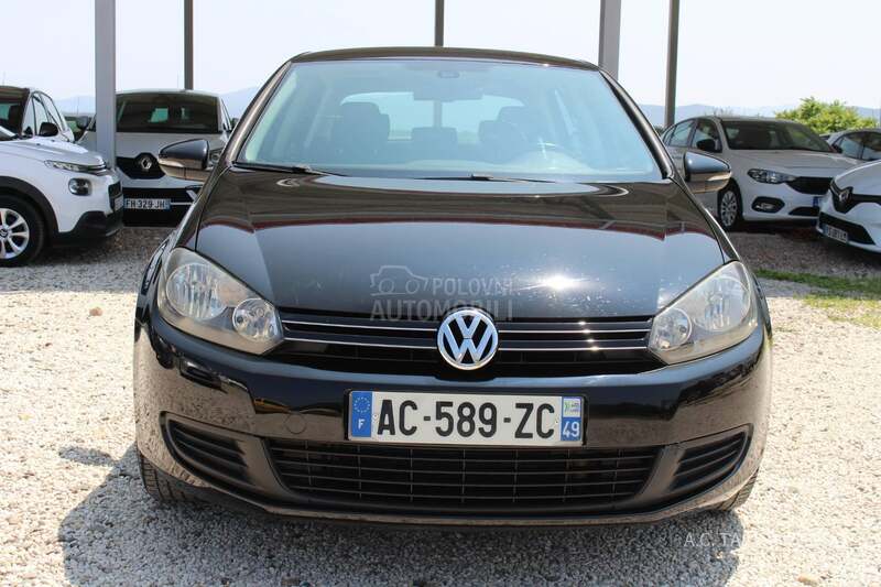 Volkswagen Golf 6 1.6 TDI CONFORTLINE