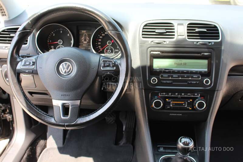 Volkswagen Golf 6 1.6 TDI CONFORTLINE