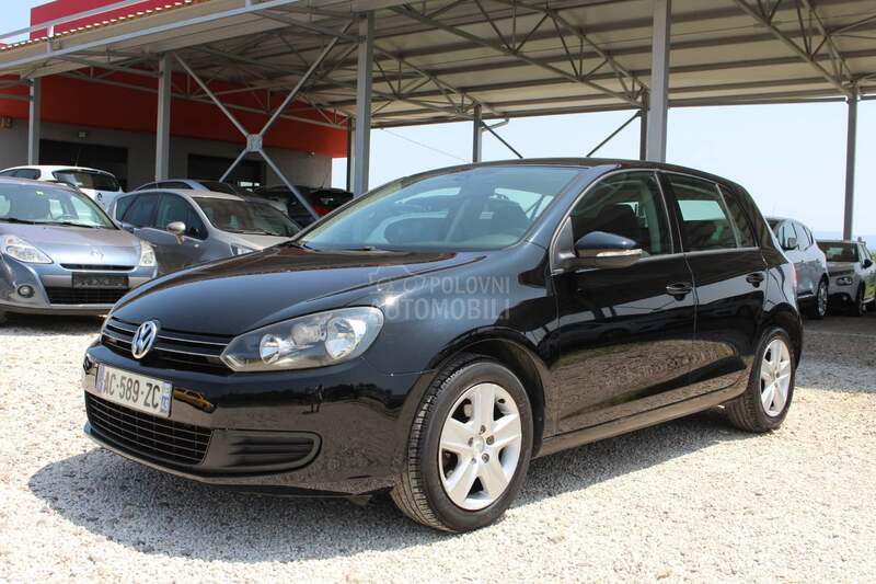 Volkswagen Golf 6 1.6 TDI CONFORTLINE
