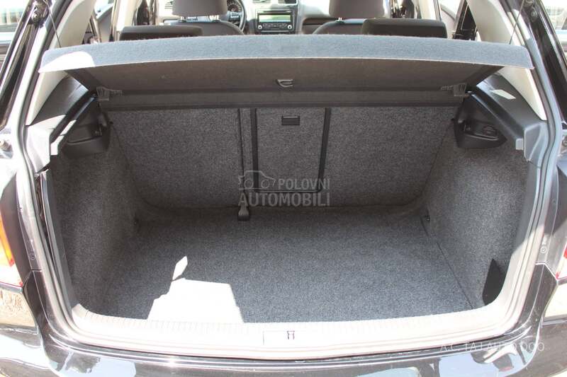 Volkswagen Golf 6 1.6 TDI CONFORTLINE