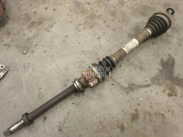 Poluosovina Desna  1.1 1.4 1.6 za Peugeot 206