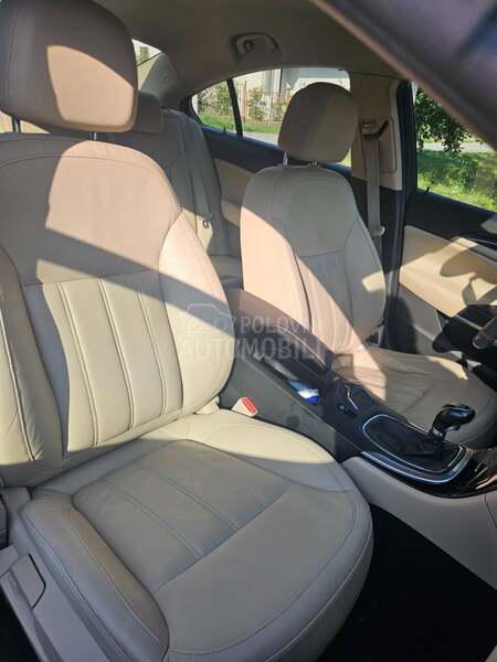 Opel Insignia 2.0 dti