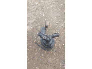 Pomocna vodena pumpa za Audi A4 od 2008. do 2012. god.