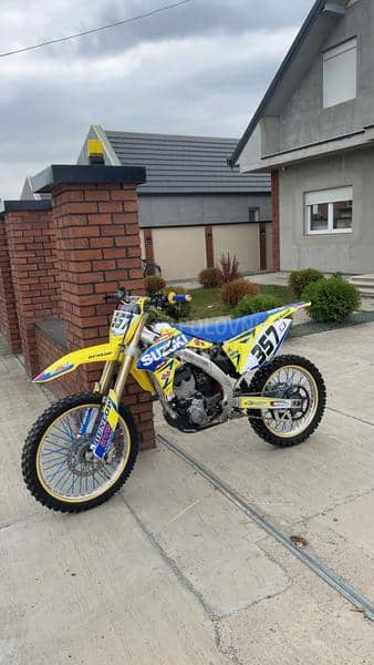 Suzuki rmz 250