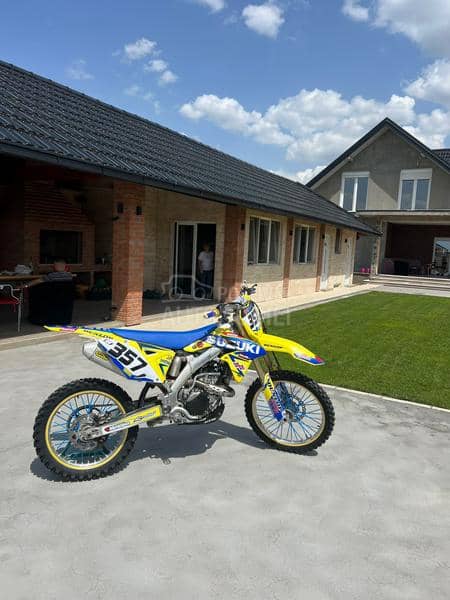Suzuki rmz 250
