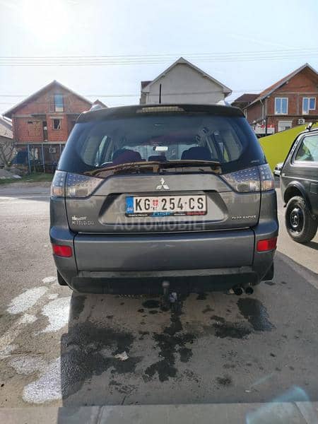Mitsubishi Outlander 