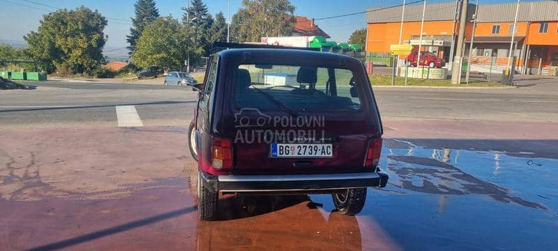 Lada Niva 