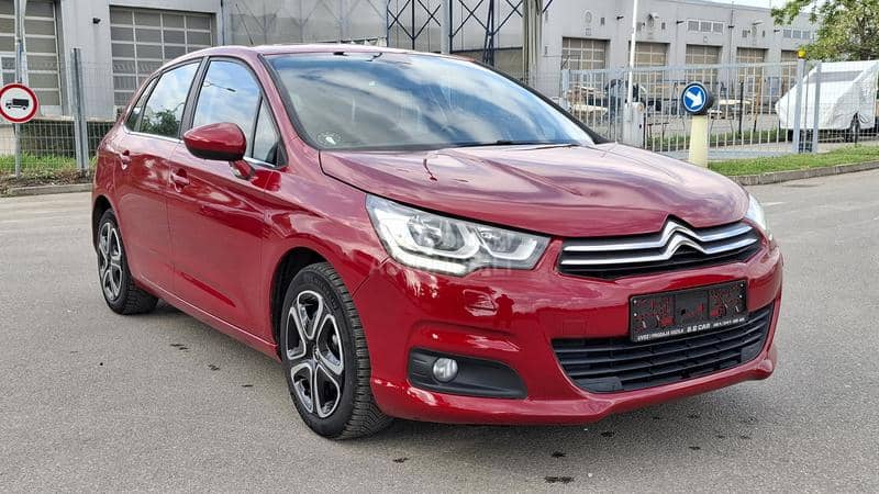 Citroen C4 PREMIUM NA VI