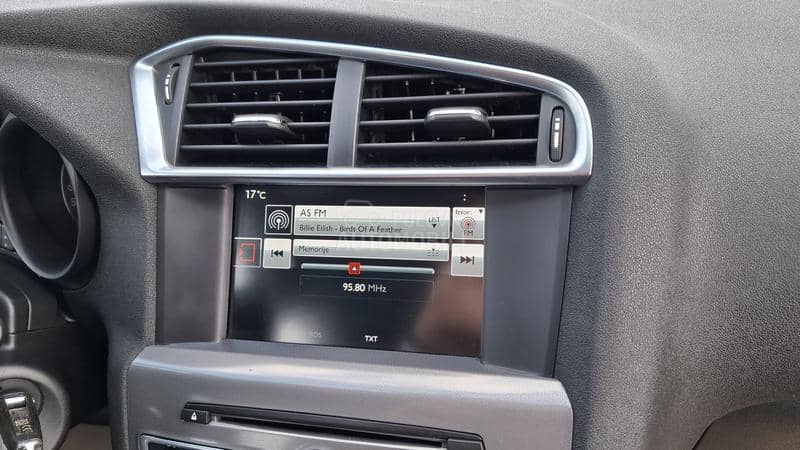 Citroen C4 PREMIUM NA VI